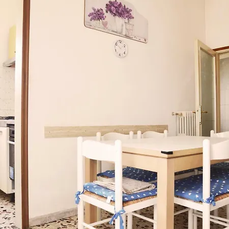 Via Massetana Apartment Follonica